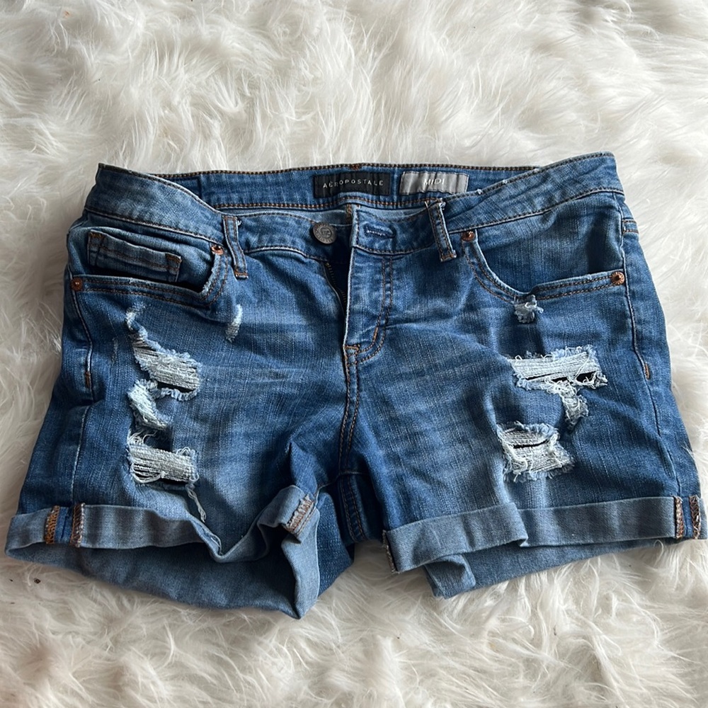 Aéropostale ripped jean shorts, size 8